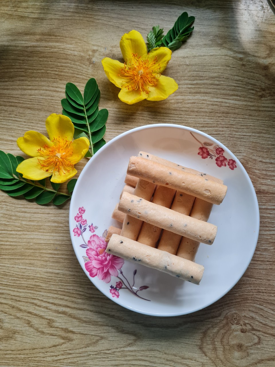 BÁNH ỐNG MÈ | iCheck.vn